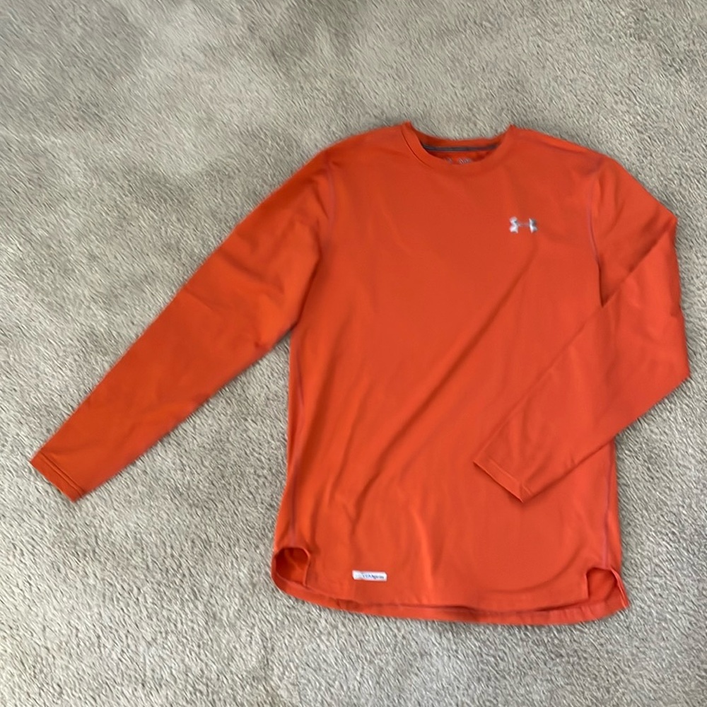 Under Armor cold gear shirt men's medium.  Orange. Like new condition